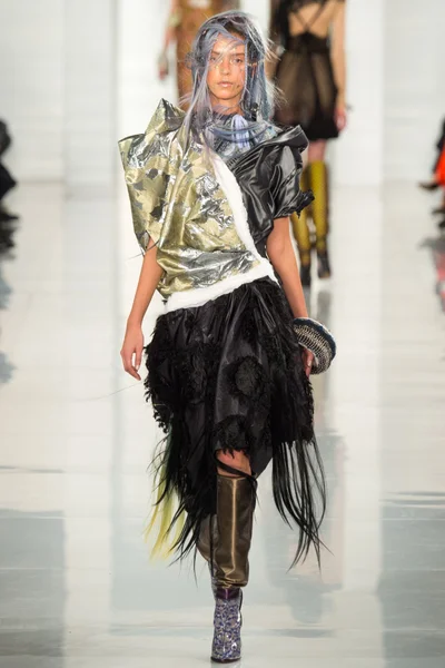 Look 22